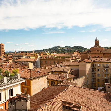 Enjoy - Luxury Experience Apartment In The Heart Of Bologna Exterior photo