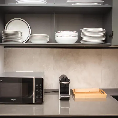 Enjoy - Luxury Experience Apartment In The Heart Of Bologna Exterior photo