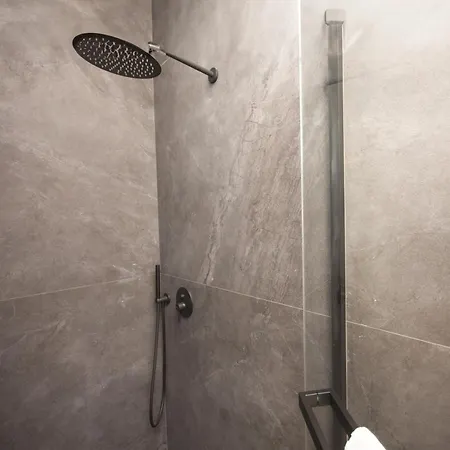 Enjoy - Luxury Experience Apartment In The Heart Of Bologna Exterior photo